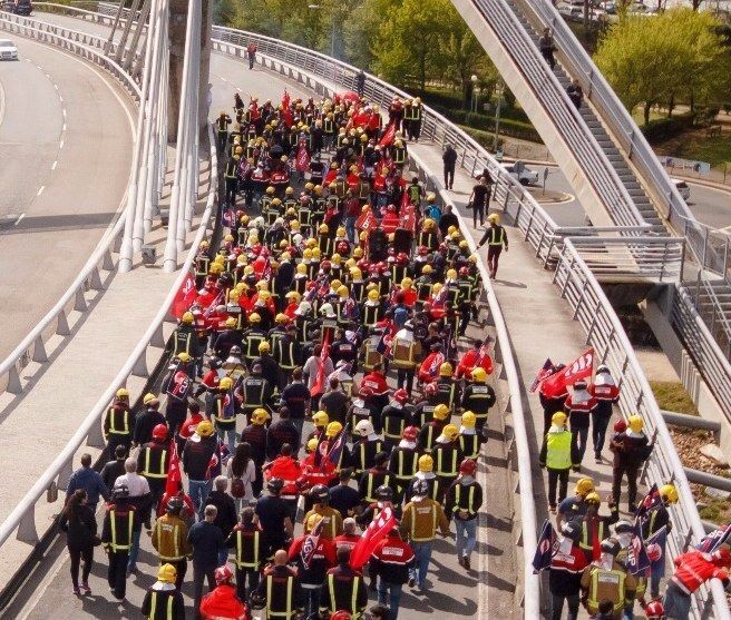 2016 04 18 ManifaBombeirosOurense13.jpg